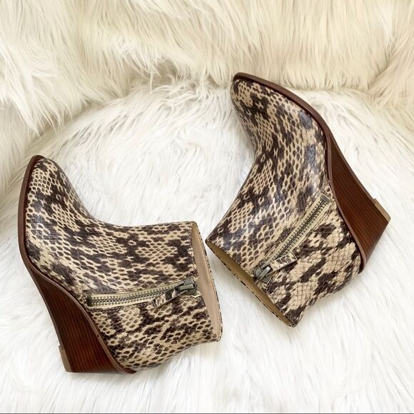 NEW 1.State KIPP snakeskin print wedge bootie 8.5 - Picture 5 of 10